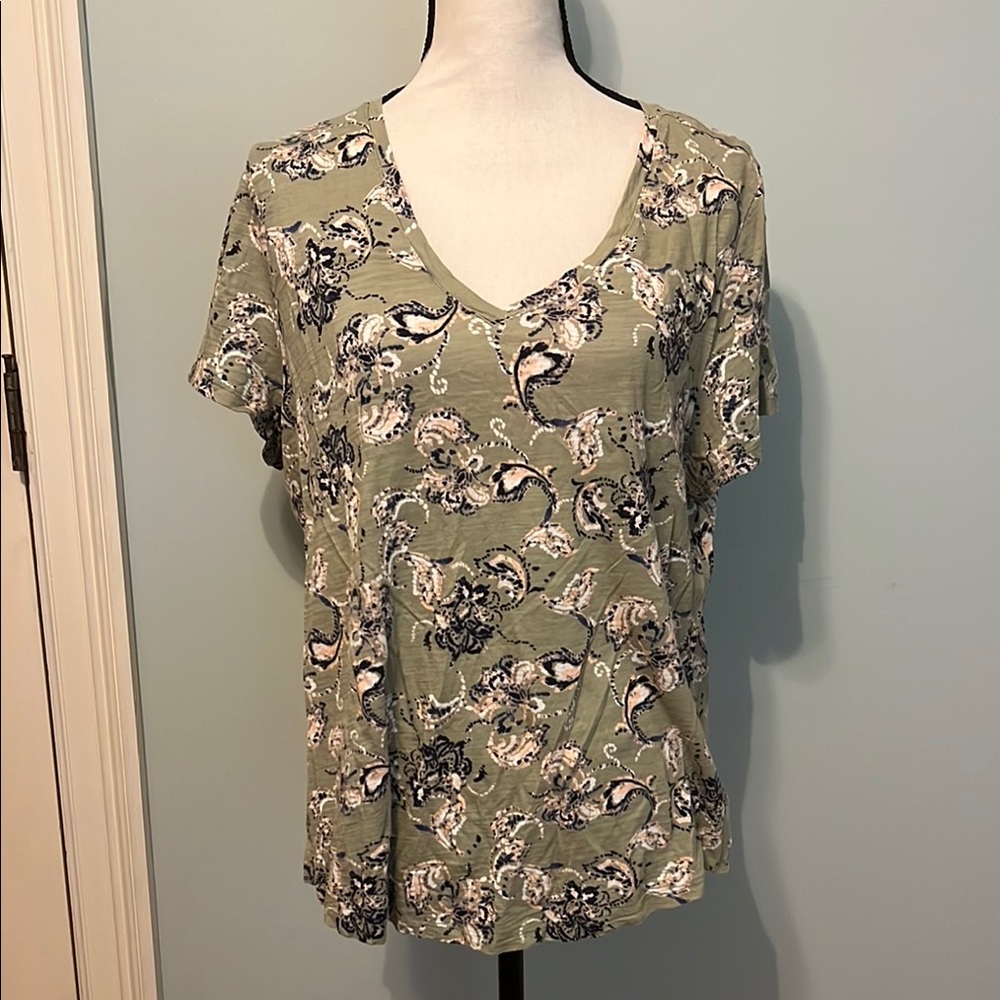 DEPT 222 T-Shirt